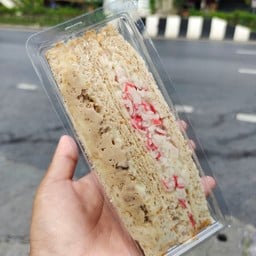 แซนวิชใส้ทะลัก by: คุณโอ๋ ( HALAL )