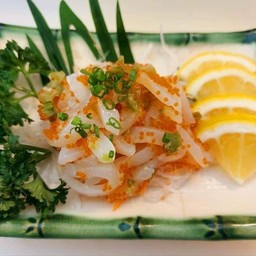 ปลาหมึกหอมคลุกไข่กุ้งวาซาบิดอง