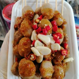 ลูกชื้นเรือสามรำ-ซอย. ชยางกรู21