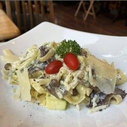 พาสต้าคาโบนาร่าครีมเห็ด