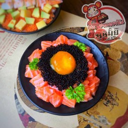 (906-1) ข้าวด้งแซลมอนไข่ปูพรีเมี่ยม ลดเหลือ 265บาท