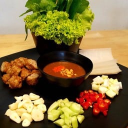 แหนมเนือง