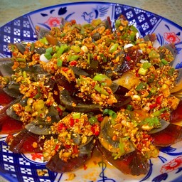 ยำไข่เยี่ยวม้ายูนนาน 凉拌皮蛋