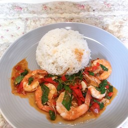 ผัดกะเพรา ( พร้อมข้าว )