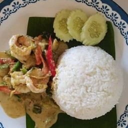 แกงเขียวหวานไก่ราดข้าว