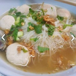 ก๋วยเตี๋ยวแชมป์ น่าน