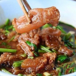 เกาเหลาเนื้อ รวม