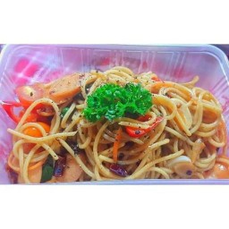 ร้านผัดเส้น