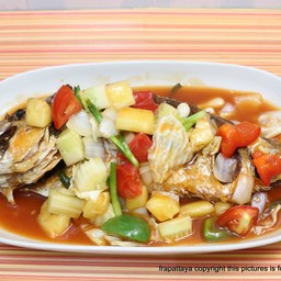 Fried Fish  top with sweet &sour sauce