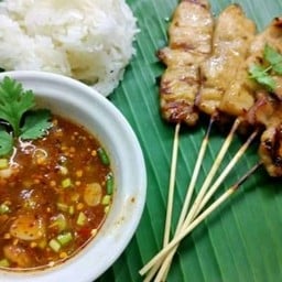 หมูปิ้งไก่ปิ้งน้ำจิ้มรสเด็ด by หม่าล่าเม๊าะสุโขทัย