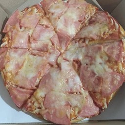 พิซซ่าโบโลน่าชีส