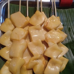 ปลาหมึกย่างป๋องแป๋ง  คลังอาวุธ