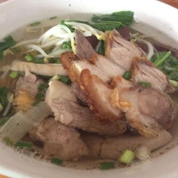 รัานก๋วยจั๊บแม่ต้อย