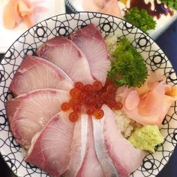 ข้าวหน้าปลาฮามาจิ