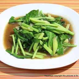 คะน้าผัดน้ำมันหอย