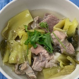 ต้มกระดุกอ่อนหมูผักกาดดองแซ่บ