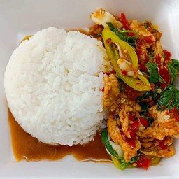 ผัดใบโหระพา