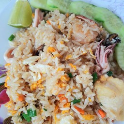 ข้าวผัดทะเล