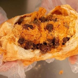 ไส้หมูหยองลูกเกด