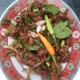 ก้อยเนื้อเสือร้องไห้คั่วสุก
