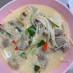 ต้มข่าไก่