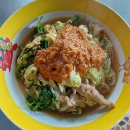 สุกี้แห้งหมู