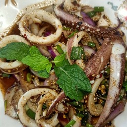 ลาบปลาหมึก