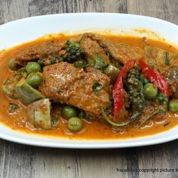 หมูผัดพริกแกง