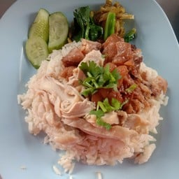 เก๋ข้าวมันไก่