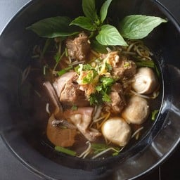ก๋วยเตี๋ยวโบราณ เฮียรมณ์
