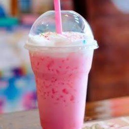 นมชมพูเย็น