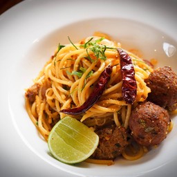 สปาเก็ตตี้ลาบทอด