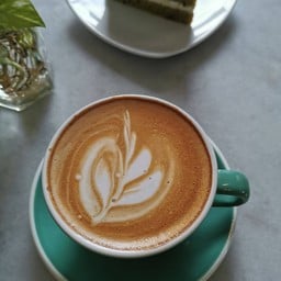 ลาเต้ร้อน(เล็ก)