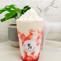 สตรอเบอรี่นมสดปั่น