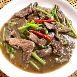 เนื้อ ผัด น้ำมันหอย