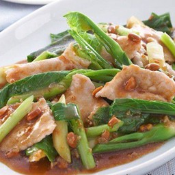 คะน้า หมูชิ้น