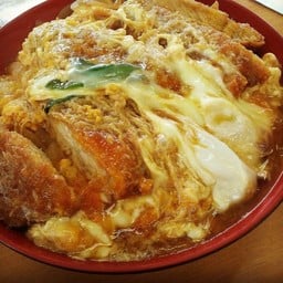 ข้าวคัตสึด้ง(หมูทอด)