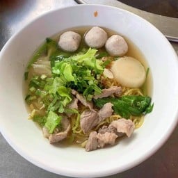 ก๋วยเตี๋ยวลุงแจ็คโกเด้ง/โฮเด้ง