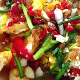 ยำไข่ดาว