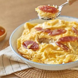 ข้าวราดไข่เจียวกุนเชียง