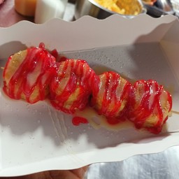 โรตีกุหลาบหน้าแยมสตอเบอรี่