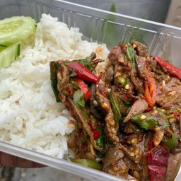 ผัดกะเพราตับหมู+หมูสับ ราดข้าว