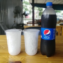 เป็ปซี่ 1ลิตร+น้ำแข็ง 2แก้ว