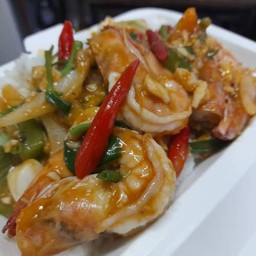 ข้าวทะเลผัดไข่เค็ม