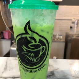 ชาเขียวลาเต้เย็น