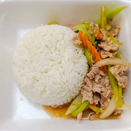 ผัดพริกหยวก