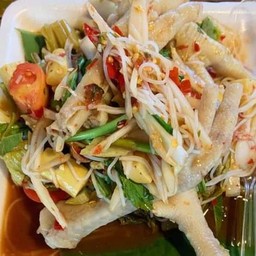 เหลาตรีนไก่