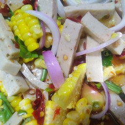 ยำหมูยอ