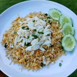 กระเพราเนื้อโคขุนพริกแห้ง กาญจนบุรี