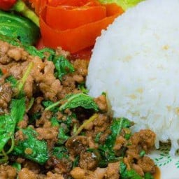 กะเพราหมู